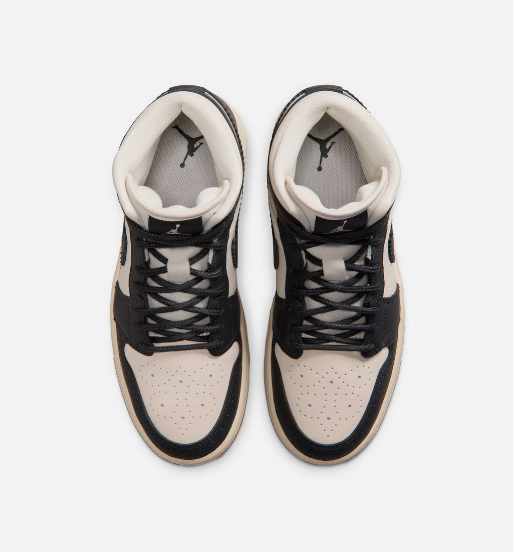 Air Jordan 1 Mid SE – Women's Lifestyle Shoe in Off-Noir/Chalk/Pearl White