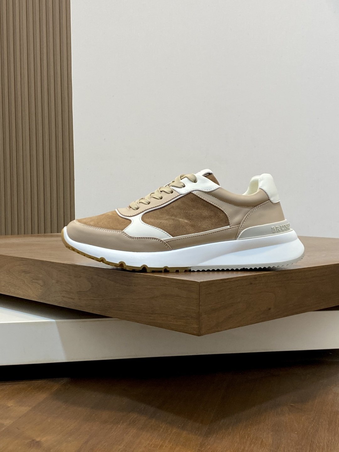 Brunello Cucinelli Tan and Brown Low-Top Sneakers