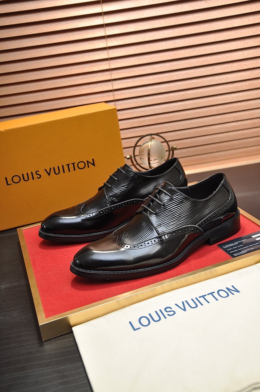 Louis Vuitton Men's Textured Panel Lace-Up Dress Shoes