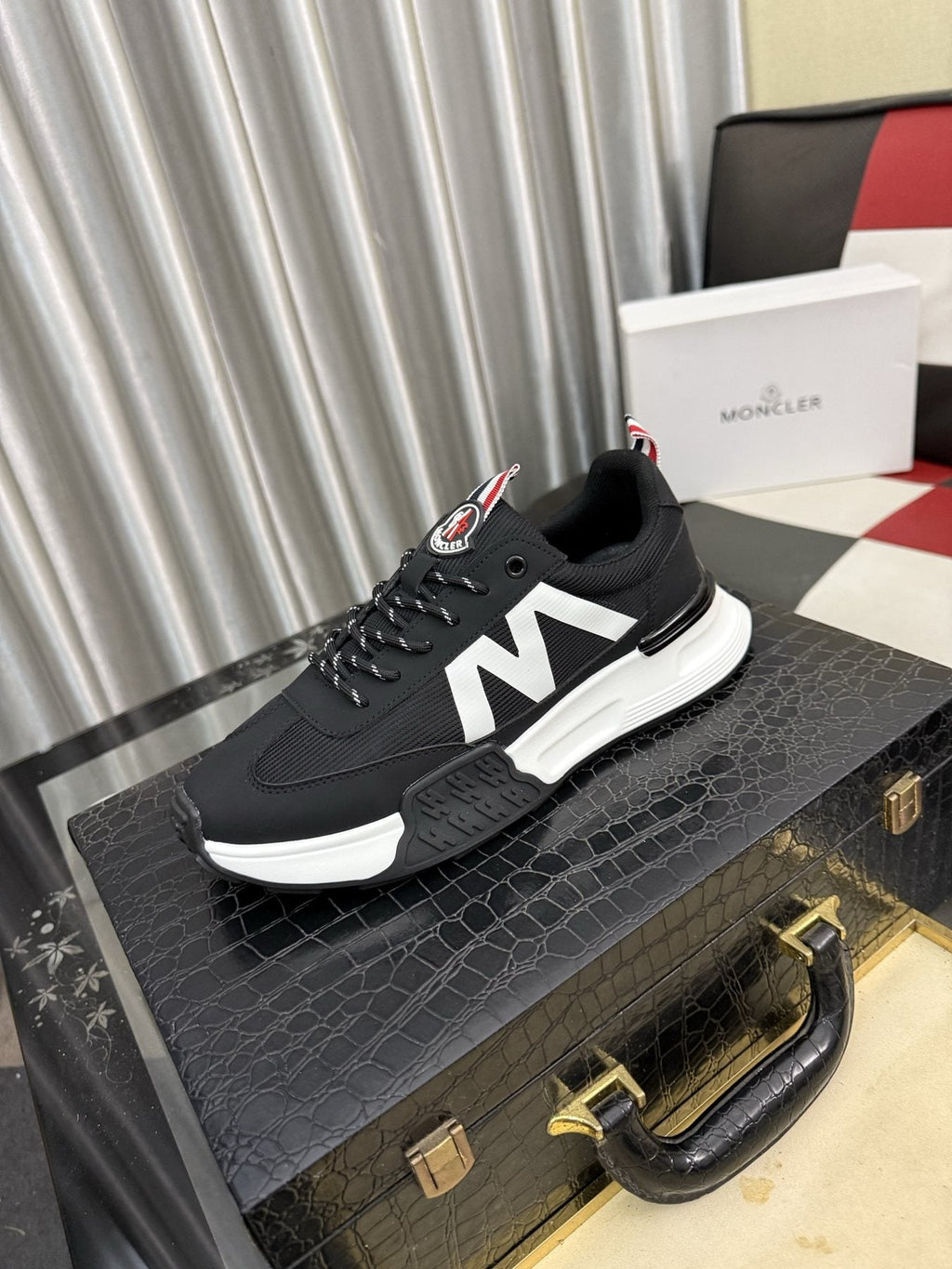 MONCLER Color-Block Low-Top Sneakers